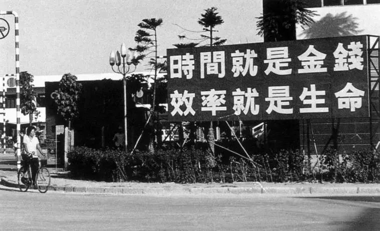 改革开放前美元兑人民币_放开美元兑人民币汇率_改革开放前人民币对美元