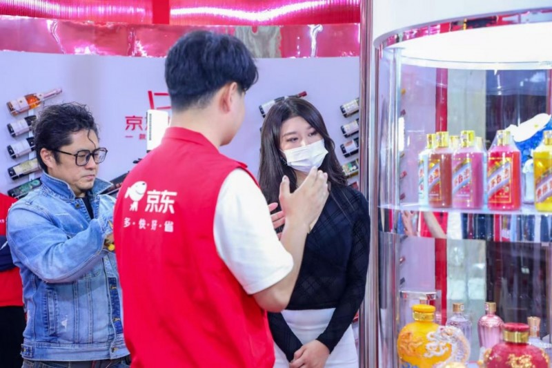 买红酒应该针对什么渠道_京东超市酒类业务增长数据_2025年京东超市名酒盛典