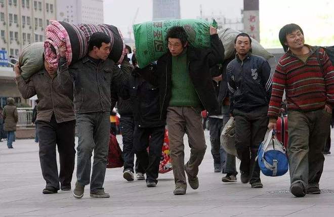 是未来3年农村不让养殖业了吗_中国农村散养户养猪业现状_中小规模猪场消失对猪肉市场的影响