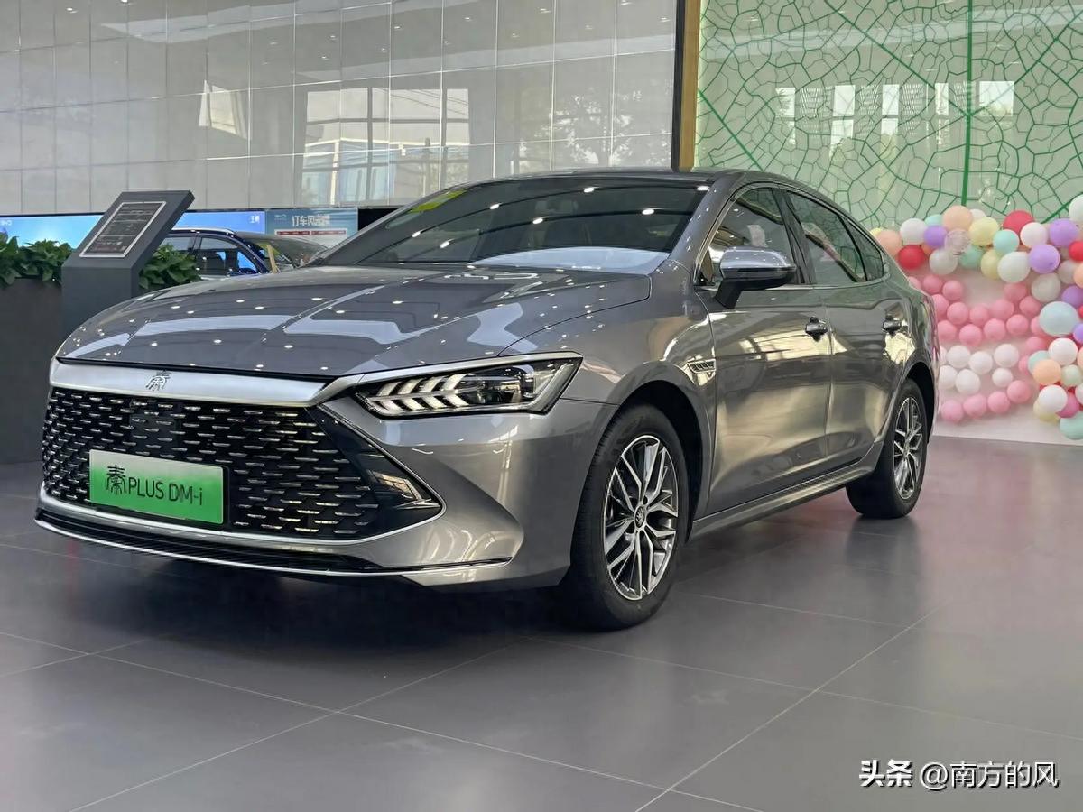 2025年比亚迪市值、业绩、技术、海外市场全方位剖析