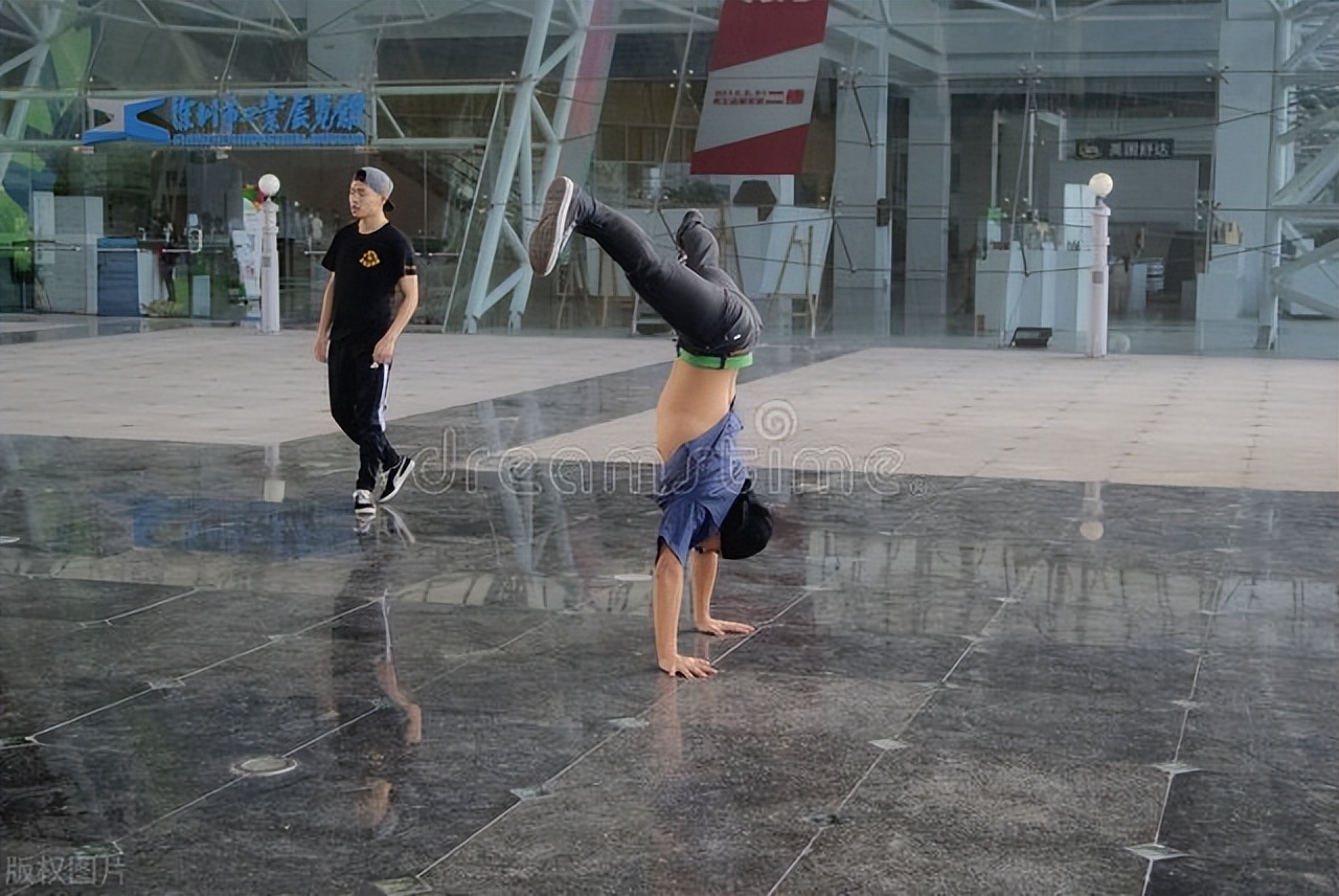 共享轮椅代理_明年加盟零成本致富好买卖_共享陪护项目加盟